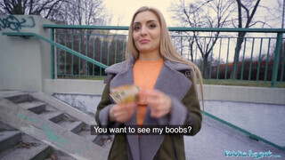 Caty Kiss az orosz fiatal kurva a pornó ügynök faszát cumizza - Eroticnet