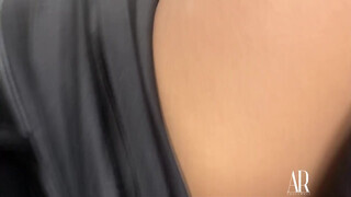 Kéjnő kitetovált fiatal kishölgy peckezik a nyilvános wcben - Eroticnet