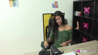 Amatőr latina fiatal csajszika legelső casting forgatás szex jelenete - Eroticnet