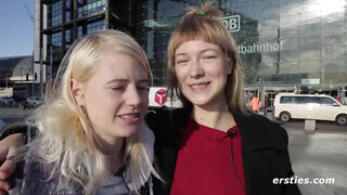 Tinédzser perverz lezbi német fiatal lányok a vonaton szopkodják ki egymást - Eroticnet