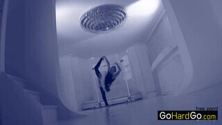Aleska Diamond a izgató balerina keményen popóba baszva - Eroticnet