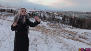 Tinédzser orosz szöszi fiatal bige hancúrozik a szabadban a pasijával - Eroticnet