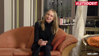 Ivana Sugar a szép ukrán világos szőke élvezi ha keményen megoldozzák a popóját - Eroticnet