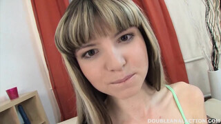 Tinédzser karcsú orosz tinédzser csajt keményen megbasznak - Eroticnet