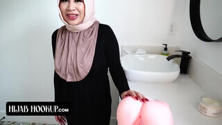 Tokyo Lynn a szőrös vaginás arab házastárs kellőképpen megdöngetve - Eroticnet