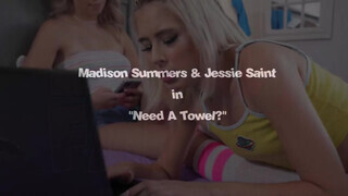 Jessie Saint és Madison Summers a kicsike kannás szöszi lánytesók édeshármasban dugnak - Eroticnet