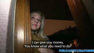 Alice Dumb a pici tőgyes világos szőke tinédzser spiné pénzért imád kefélni - Eroticnet