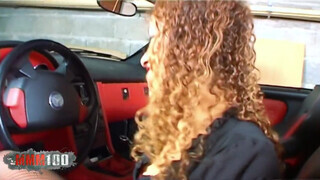 Alycia Lopez a spanyol milf segg lyukba kurelva a kocsiban - Eroticnet