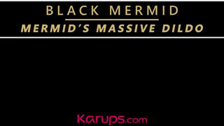Black Mermid a fekete hajú milf peckezik - Eroticnet