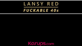 Lansy Red a kerek 40 éves milf cuncija kinyalva és megszexelve - Eroticnet