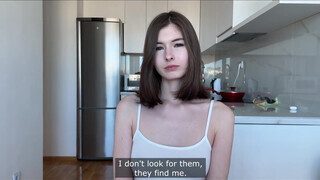 Cutie Kim a szemrevaló sovány orosz szuka megkúrelva az ágyon - Eroticnet