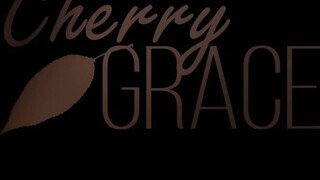 Cherry Grace a bomba testű spiné borotvált puncija meghágva - Eroticnet