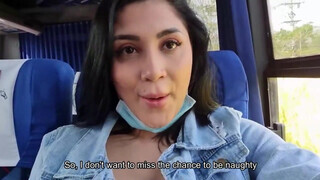 martinasmith a csöcsös amatőr kolumbiai gádzsi a buszon peckezik - Eroticnet